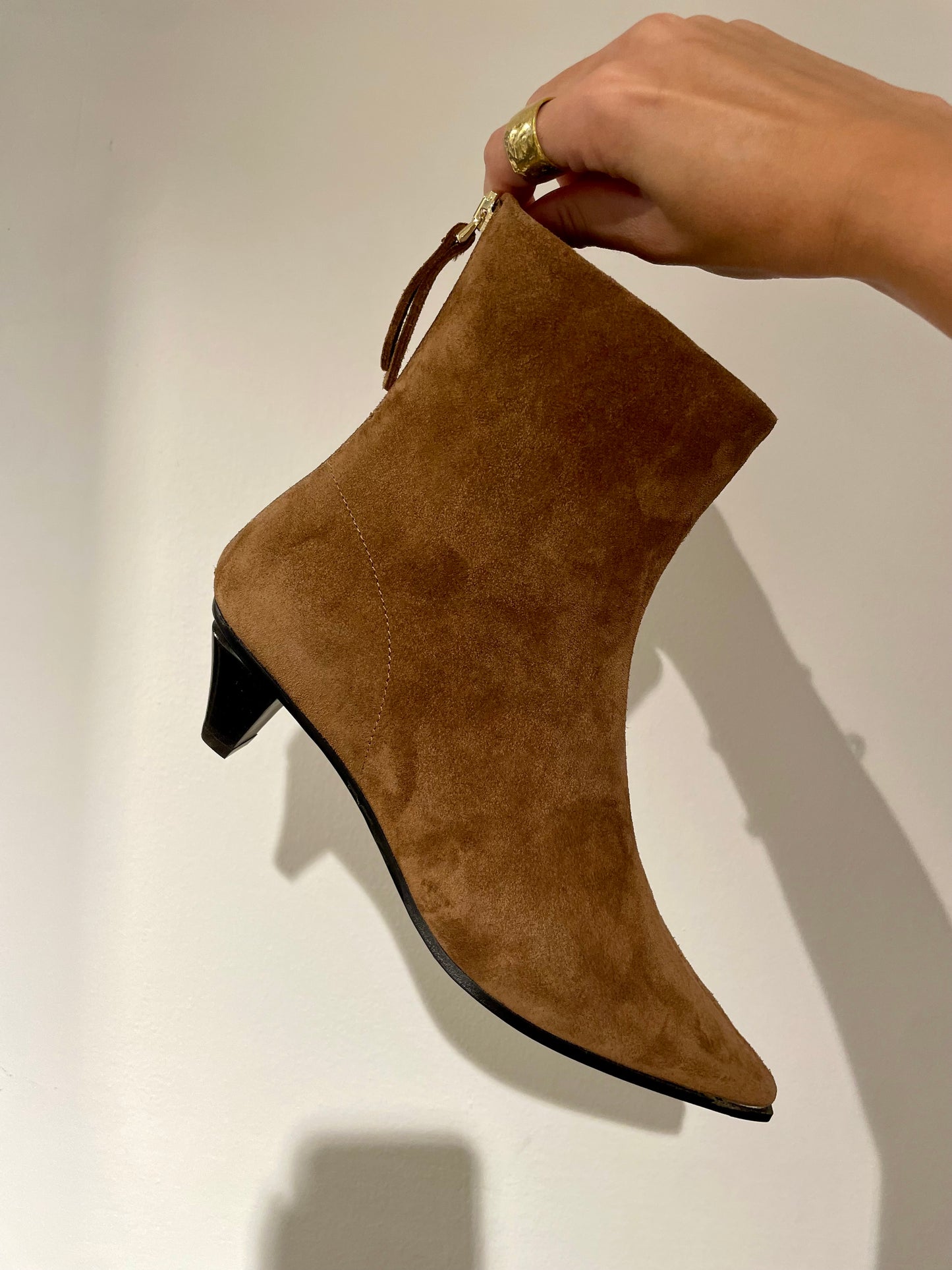 Stivaletto alla caviglia in suede