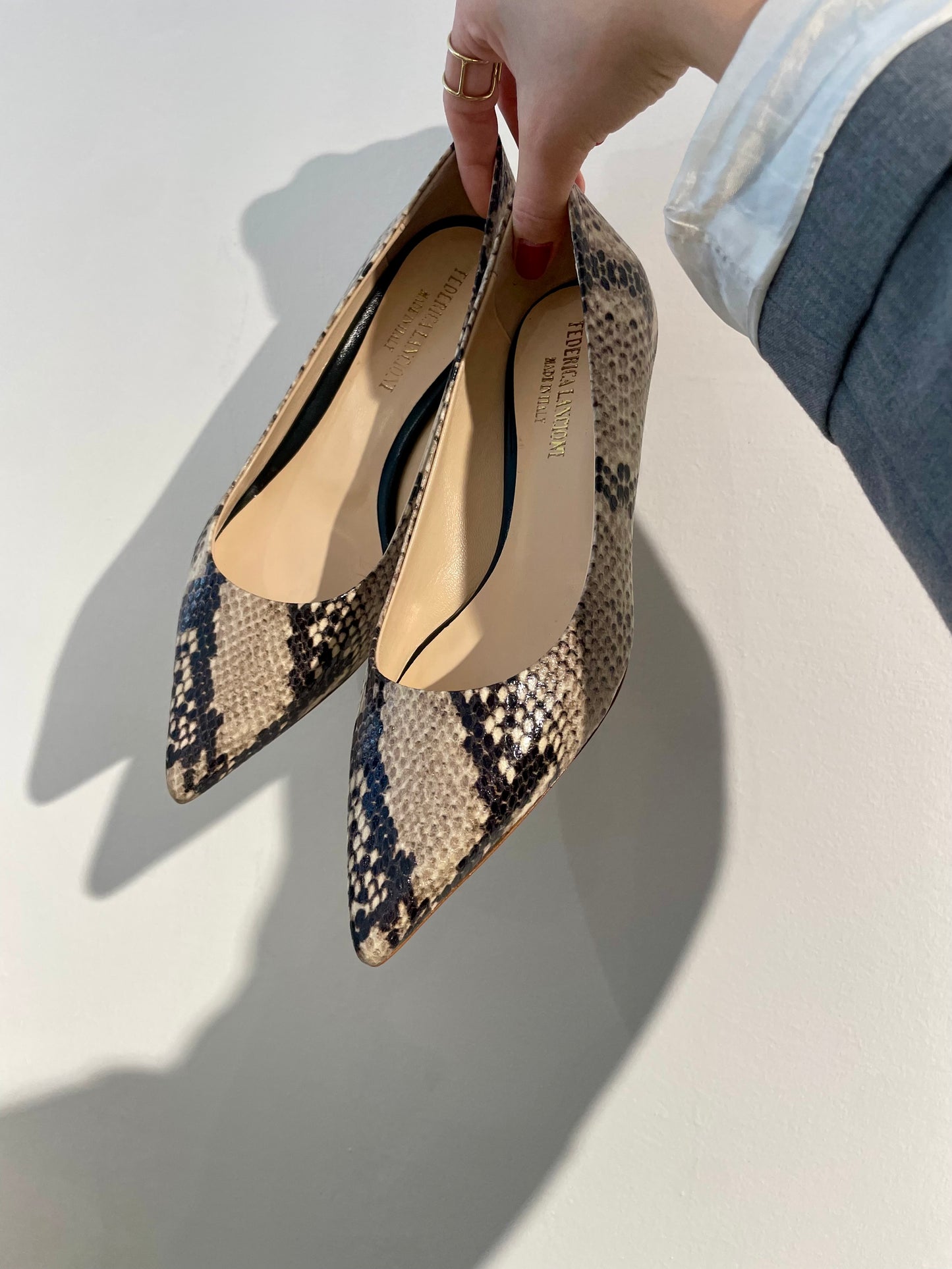 Décolleté pitone tacco kitten