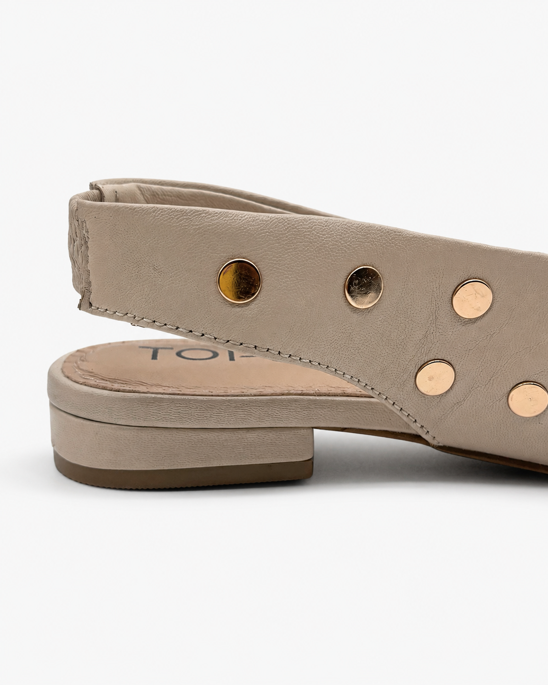 Slingback Beige con Borchie Oro