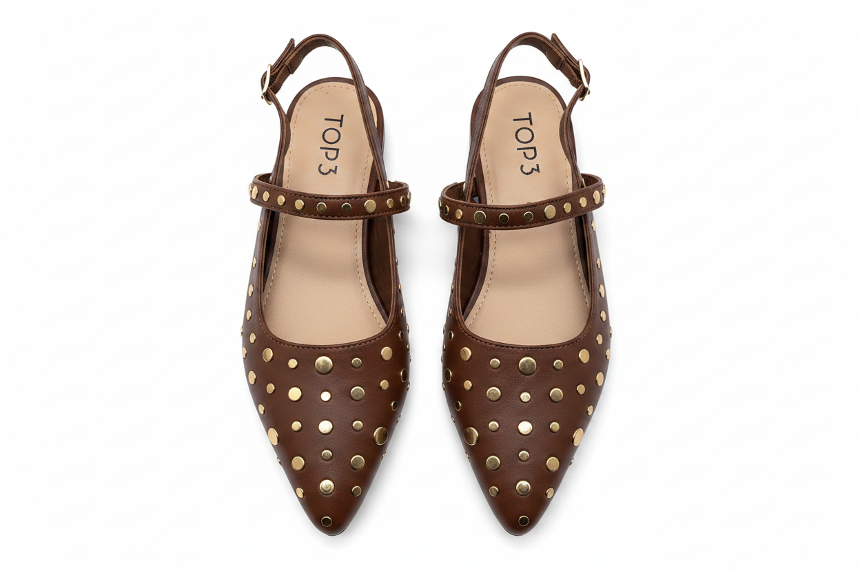 Slingback Borchiata in Pelle