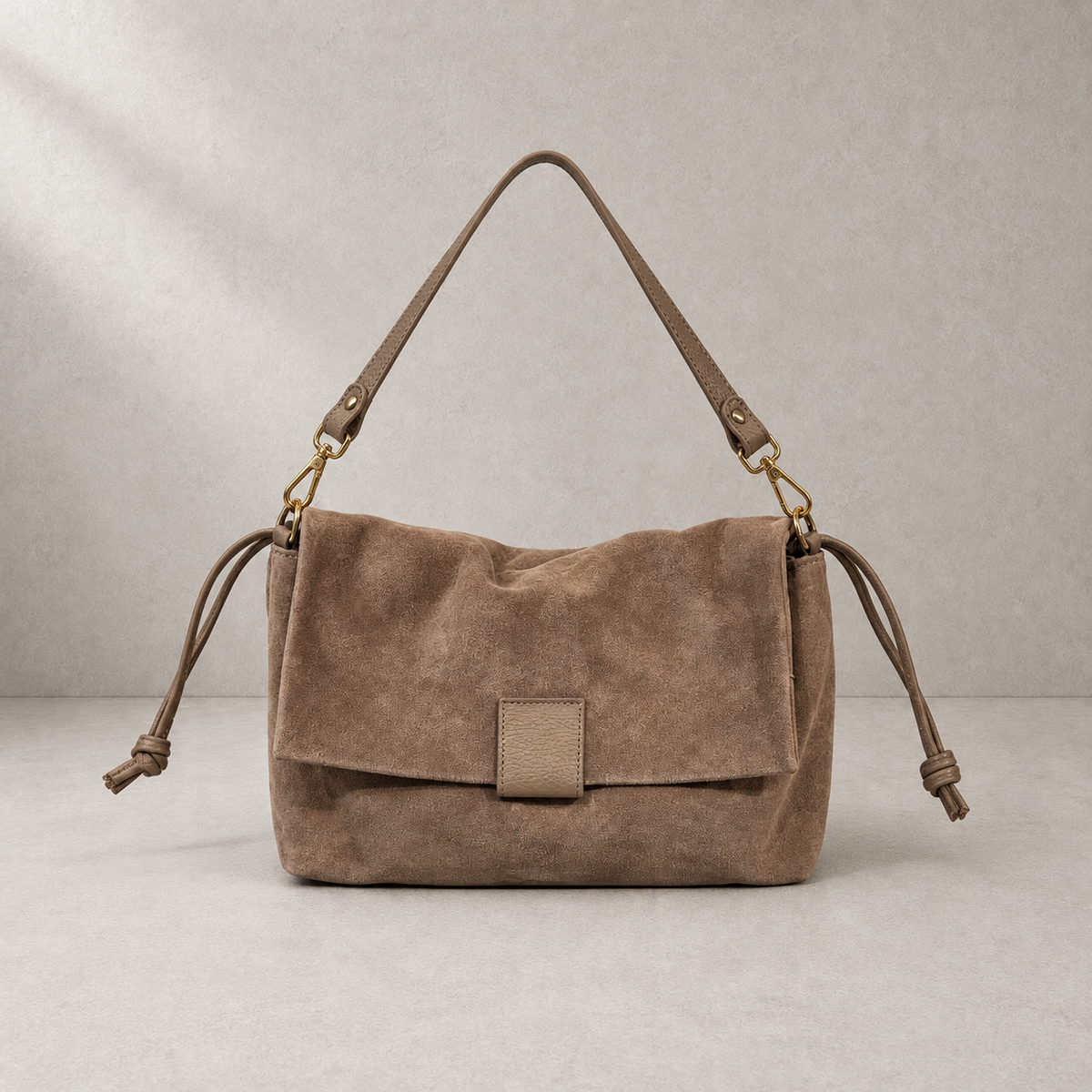 Borsa a spalla Nude con nodi laterali