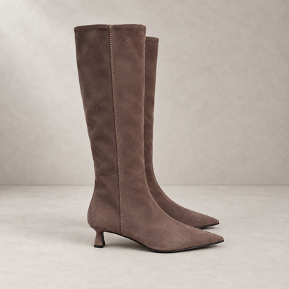 Stivali in pelle con tacco kitten