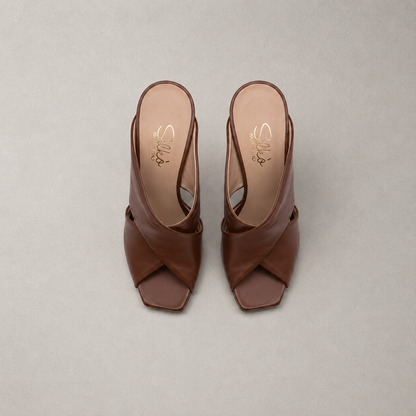 Mules in Pelle con Fasce Incrociate e Punta Quadrata