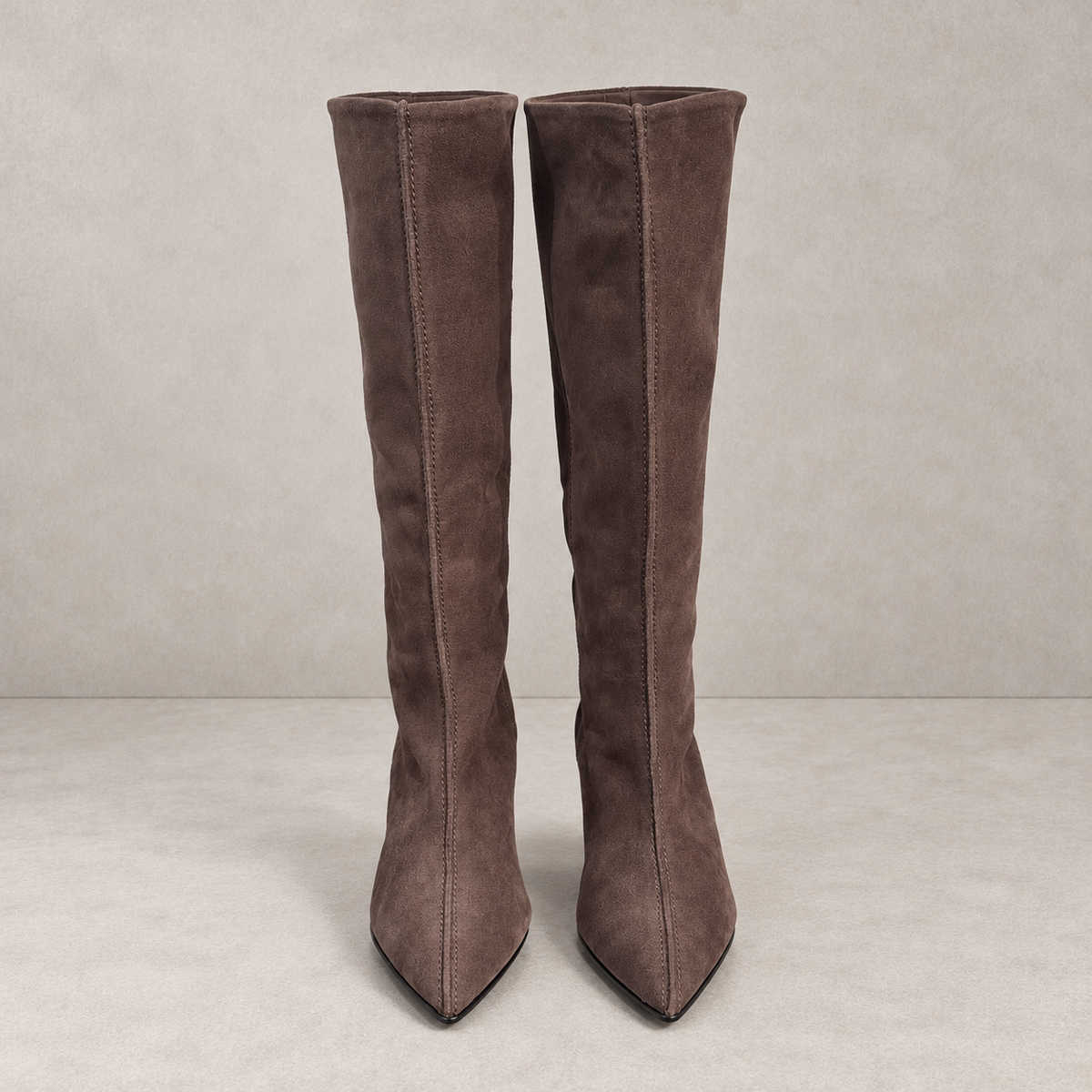 Stivali in pelle con tacco kitten