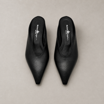 Mules in Pelle con Punta Affusolata e Scollo a V