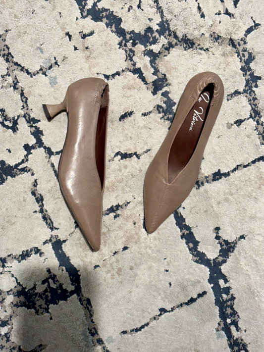 Décolleté in pelle nude