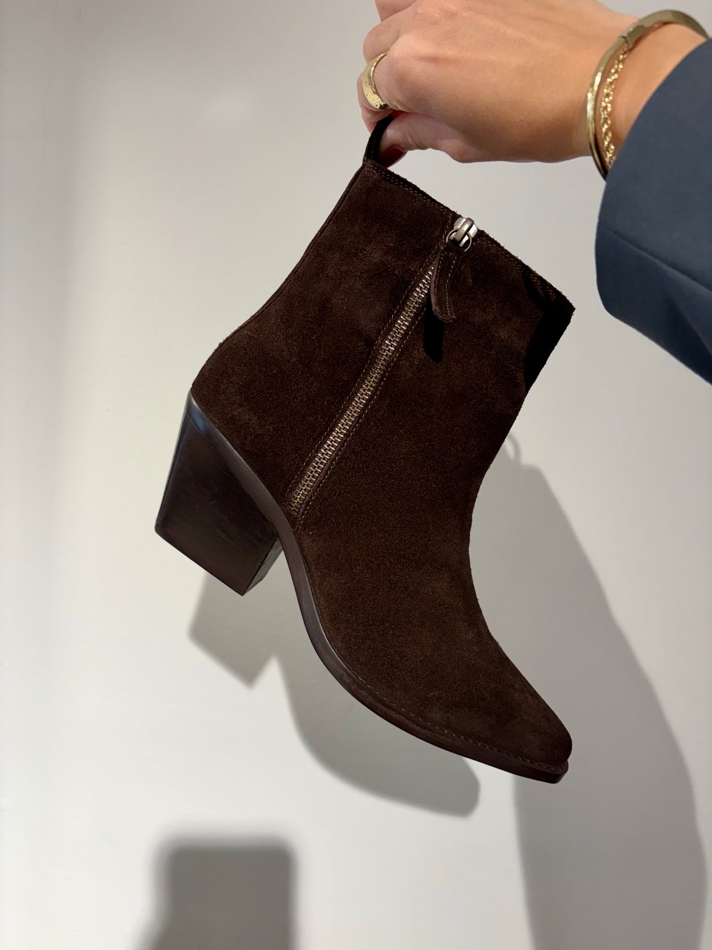 Stivaletti texani in camoscio testa di moro