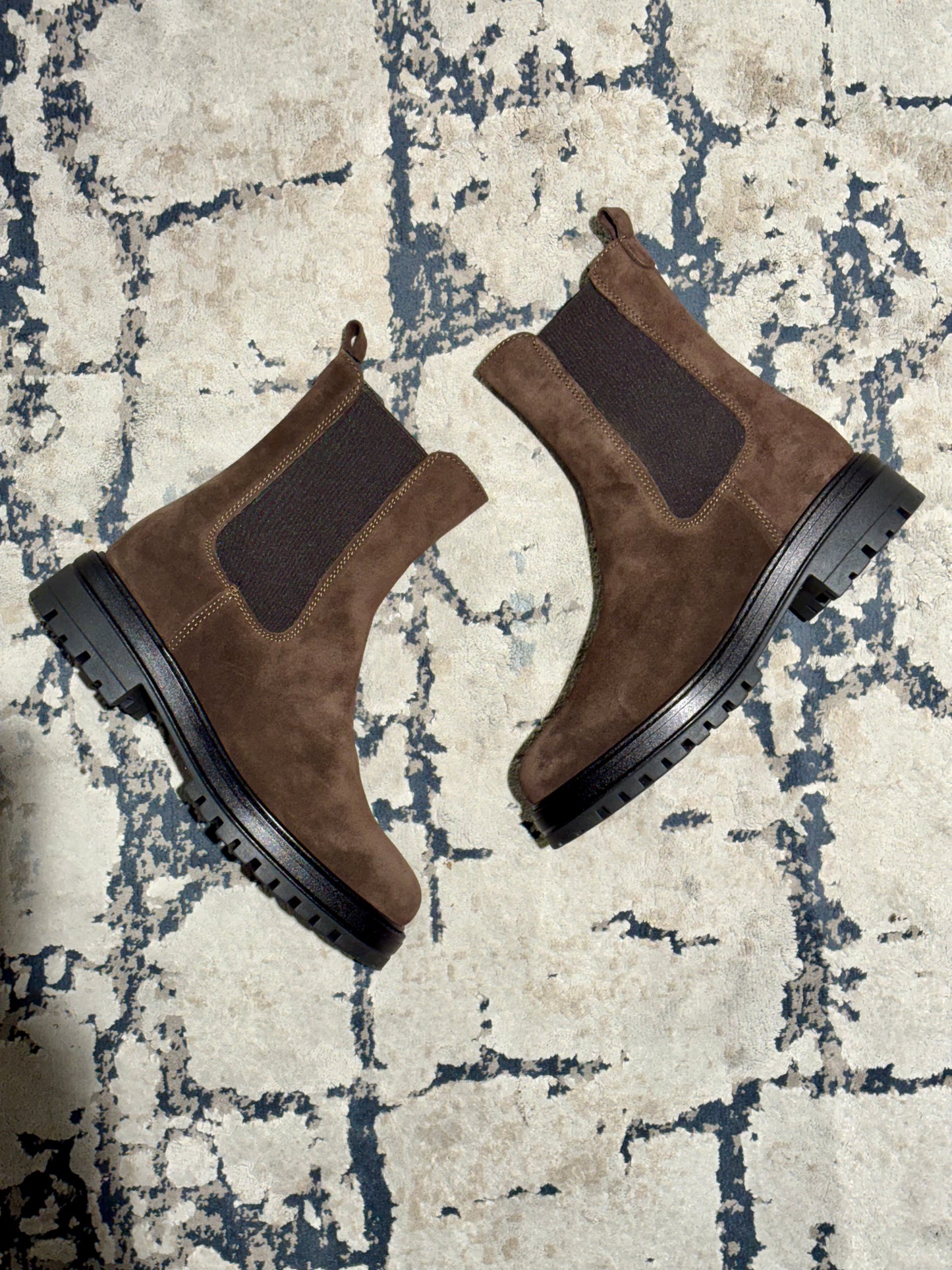 Stivaletto Chelsea in camoscio