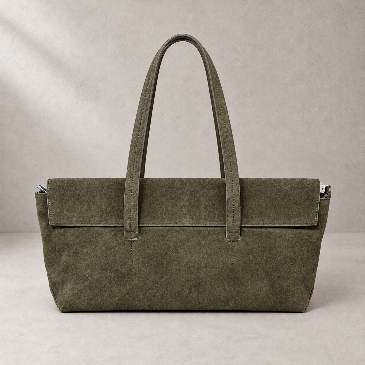 Borsa a spalla con patta