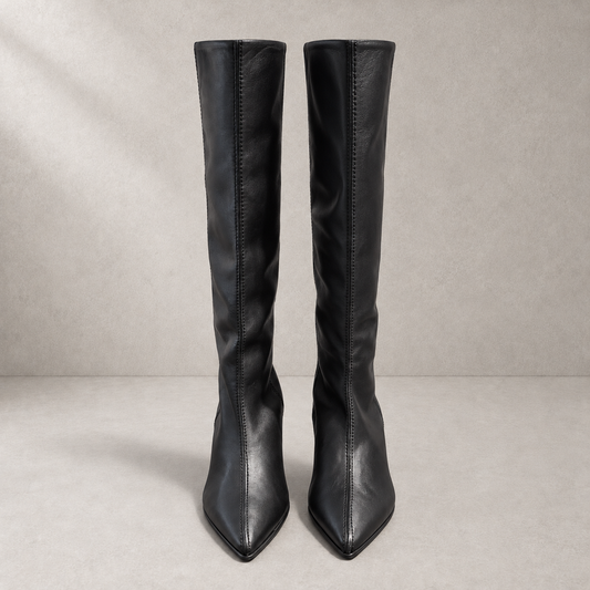 Stivali in pelle con tacco kitten