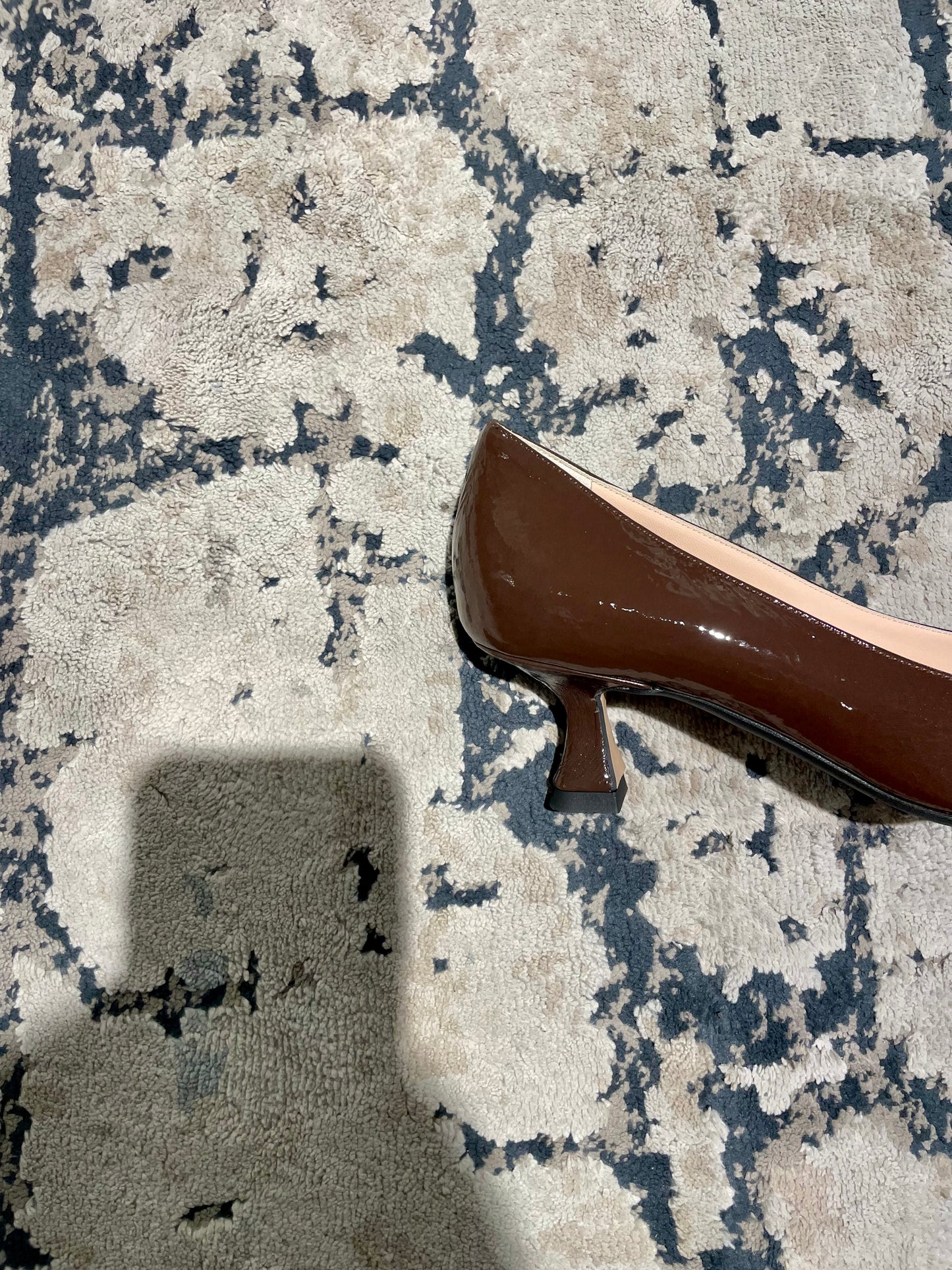 Décolleté in pelle verniciata