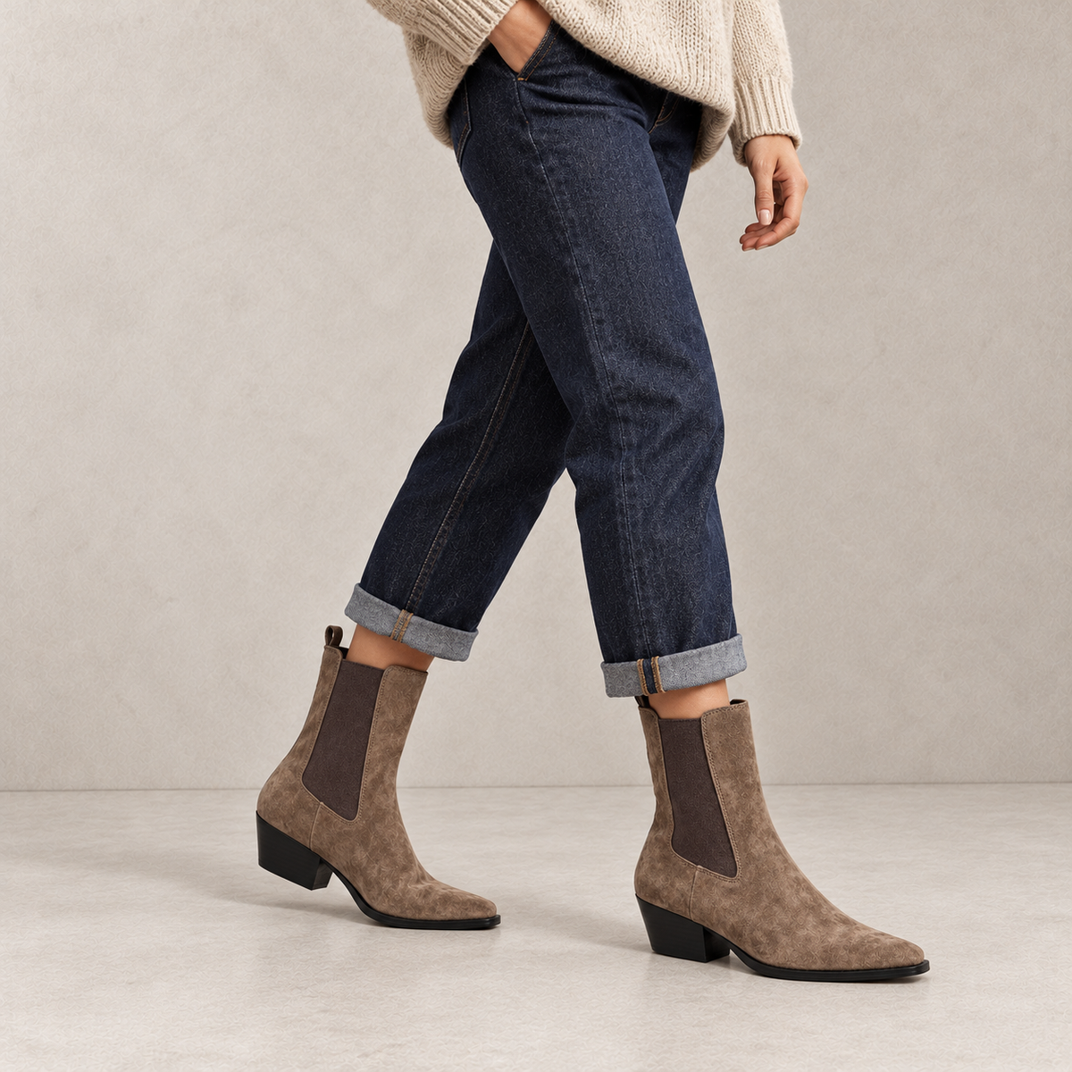Stivaletto chelsea in suede