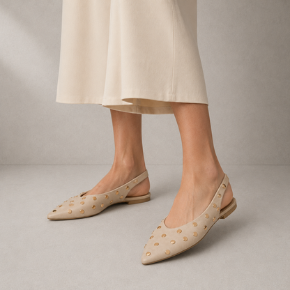 Slingback Beige con Borchie Oro