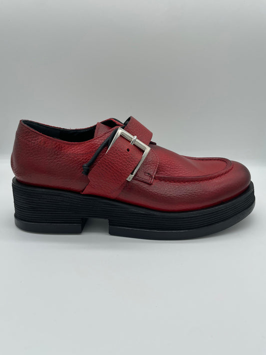 Scarpa con suola platform